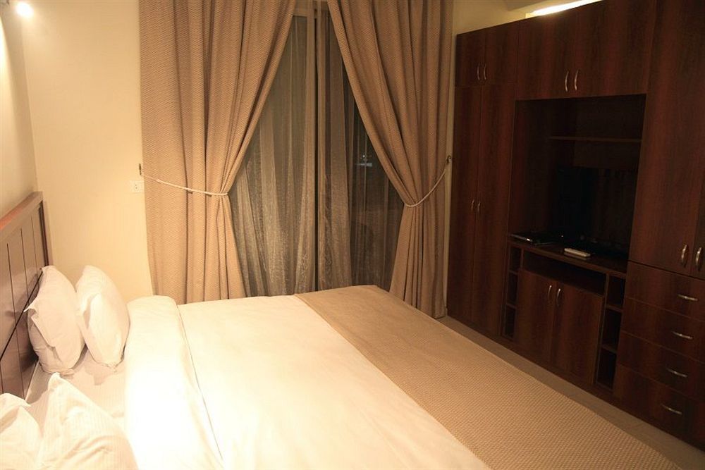Midtown & Hotel 4*